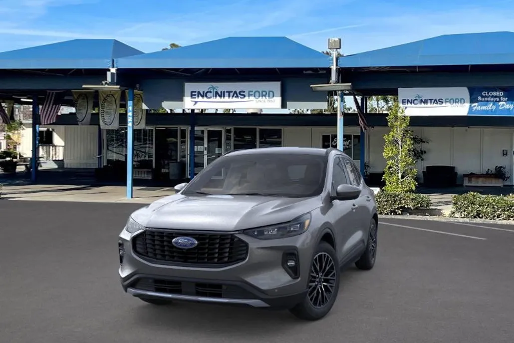 2025 Ford Escape photo 1
