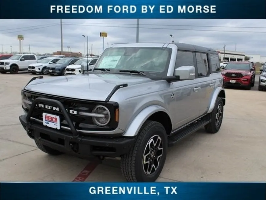 2024 Ford Bronco Outer Banks photo 1