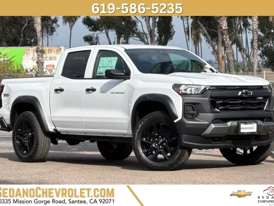 2025 Chevrolet Colorado Trail Boss photo 1