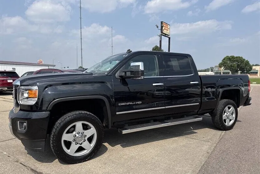 2015 Gmc Sierra Denali photo 1