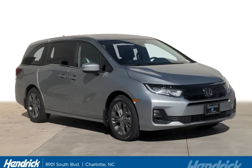 2025 Honda Odyssey Touring photo 1