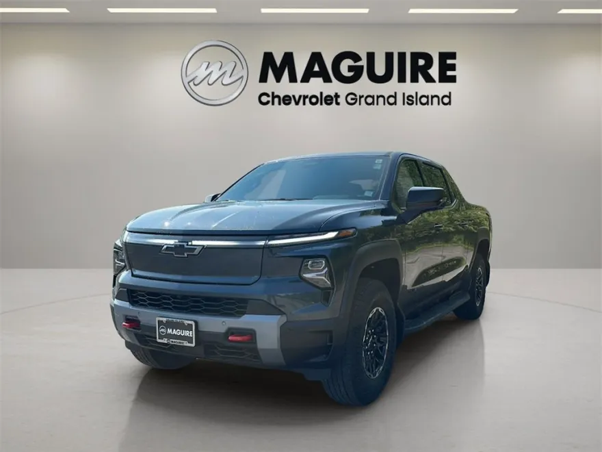 2026 Chevrolet Silverado EV Trail Boss photo 1