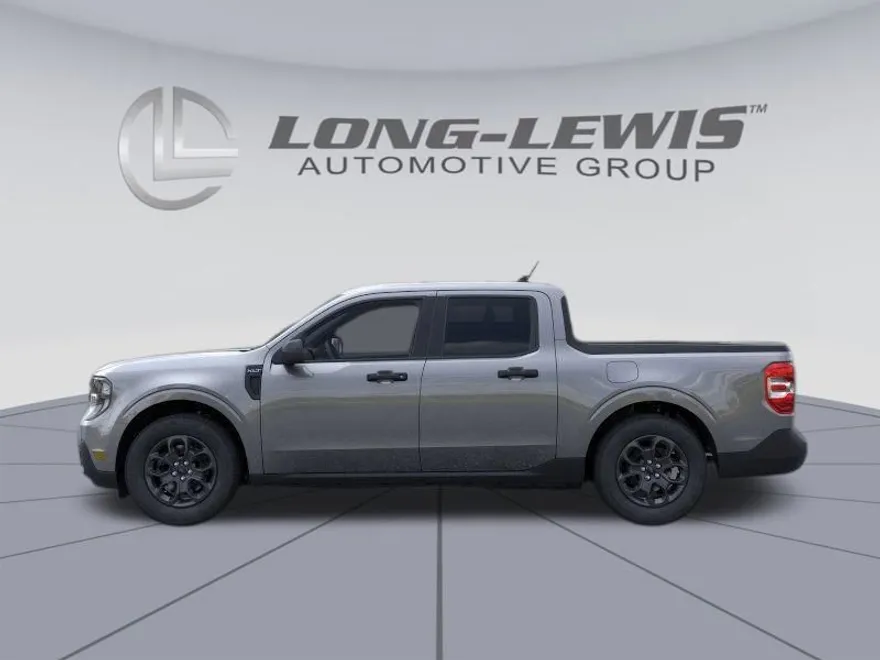 2025 Ford Maverick XLT photo 1