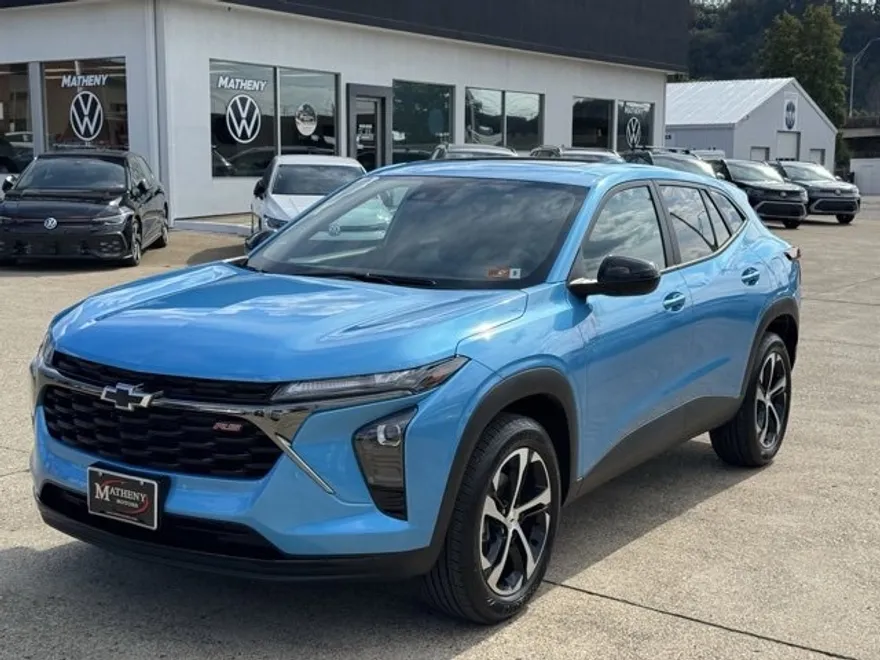 2025 Chevrolet Trax photo 1