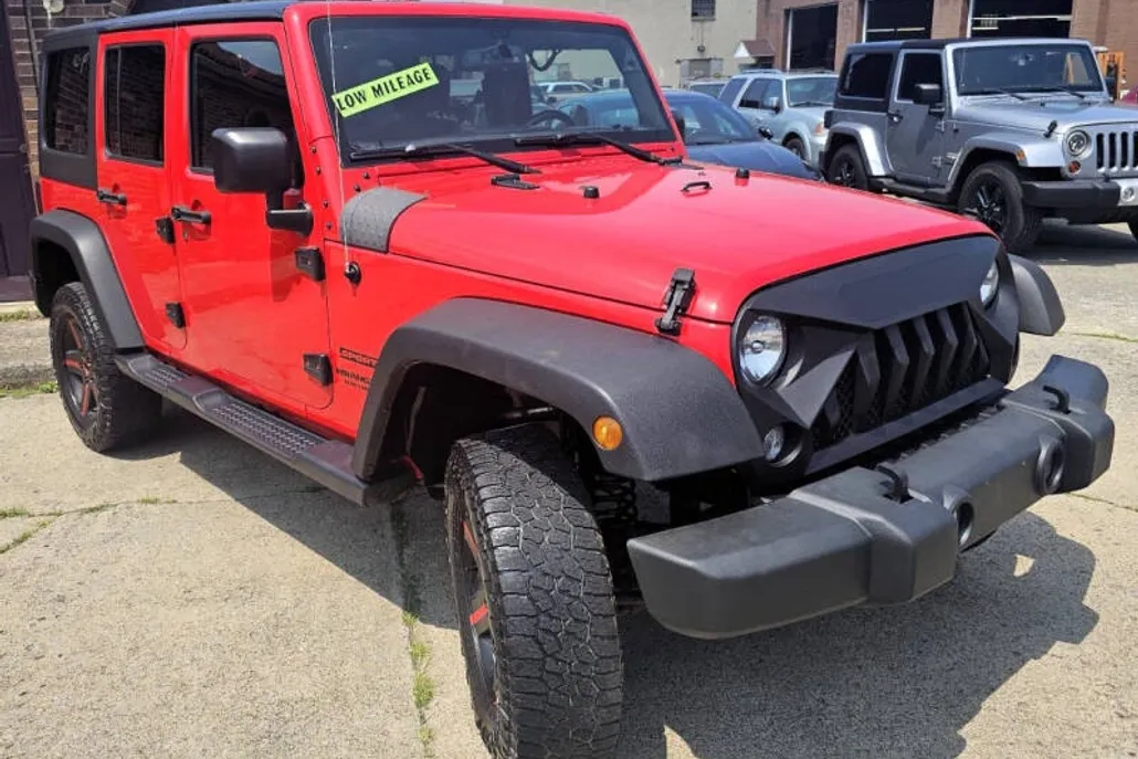 2017 Jeep Wrangler Unlimited Sport S photo 1