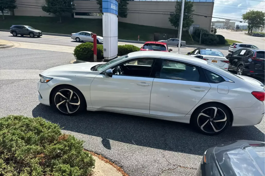 2021 Honda Accord Sport 1.5T photo 1