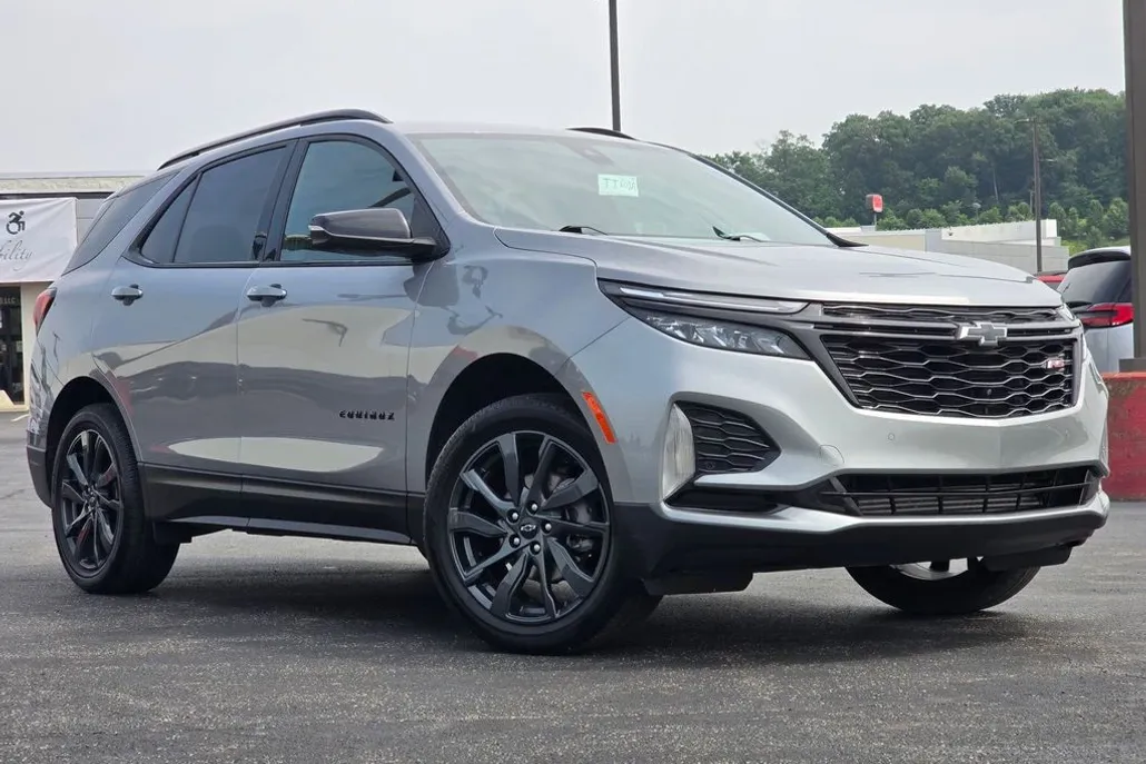 2024 Chevrolet Equinox RS photo 1