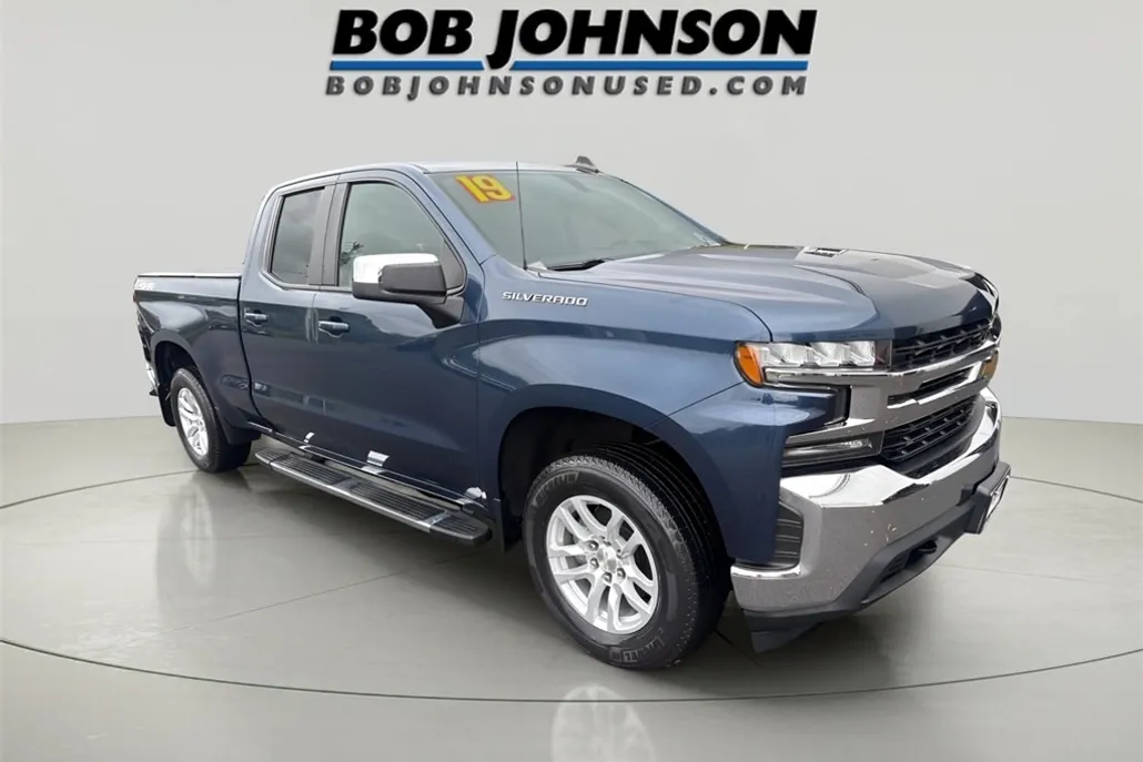 2019 Chevrolet Silverado 1500 LT photo 1