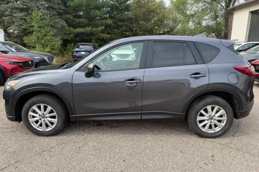 2016 Mazda CX-5 Touring photo 1