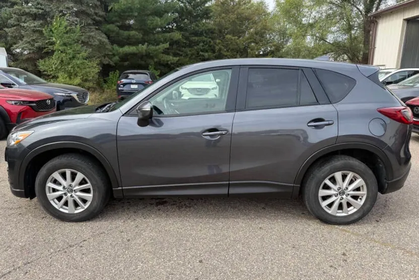 2016 Mazda CX-5 Touring photo 1