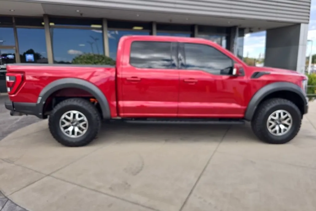 2023 Ford F-150 Raptor photo 1