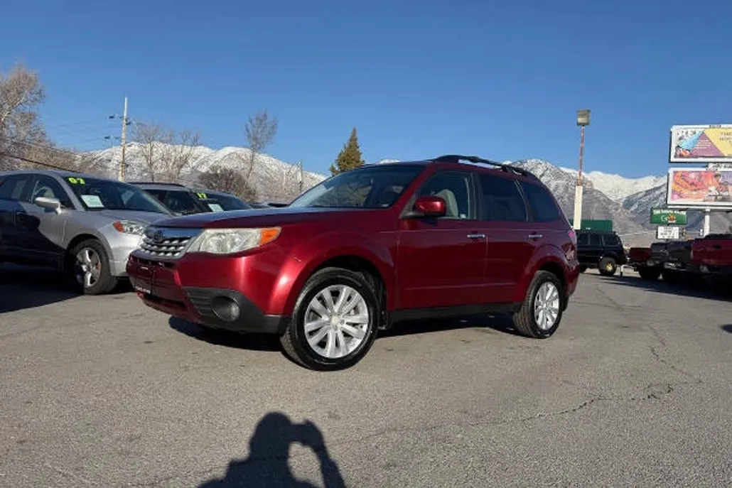 2012 Subaru Forester 2.5X Limited photo 1