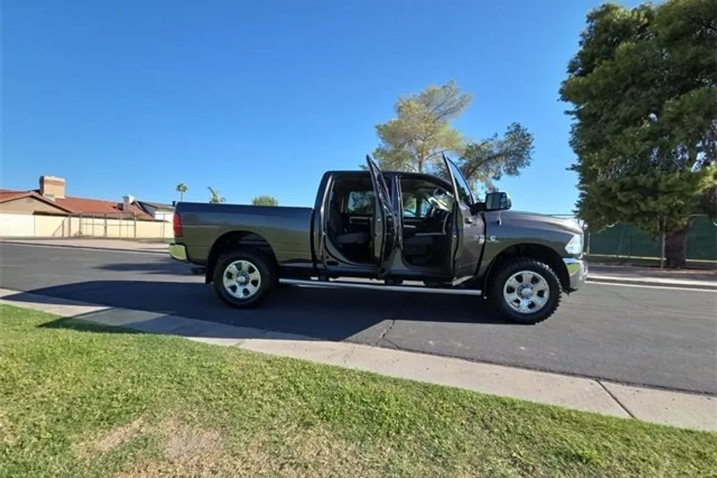 2017 Ram 2500 Big Horn photo 1