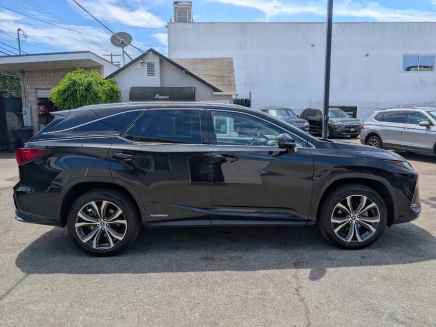 2022 Lexus RX 450hL photo 1