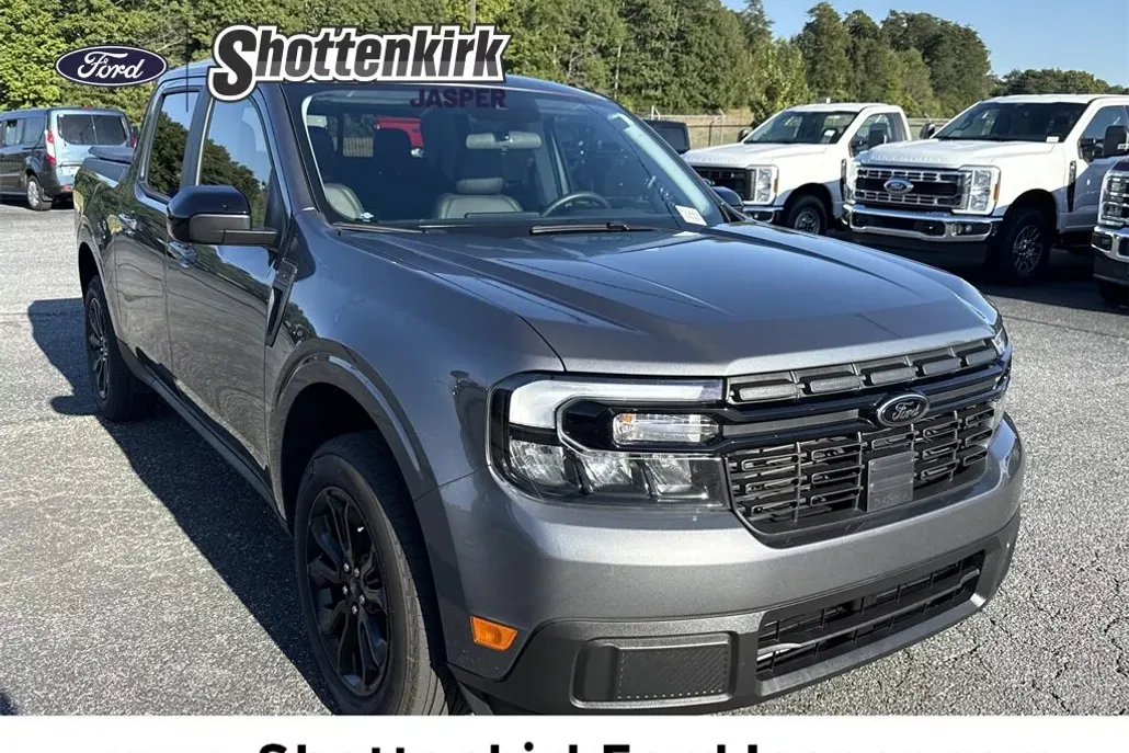 2024 Ford Maverick Lariat photo 1