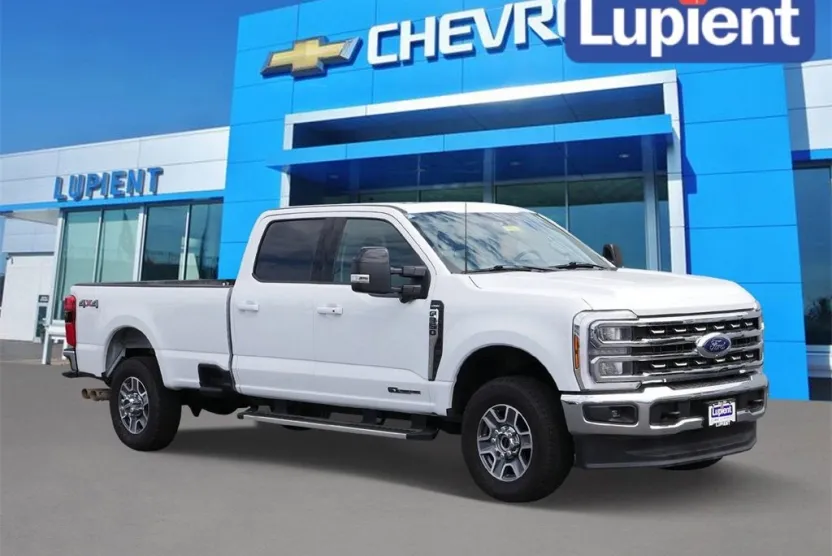 2024 Ford F-350 Lariat photo 1