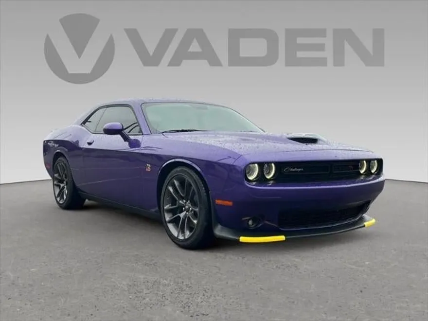 2023 Dodge Challenger R/T Scat Pack photo 1