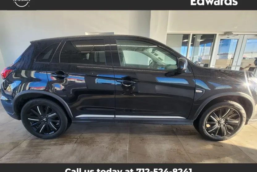 2022 Mitsubishi Outlander Sport photo 1