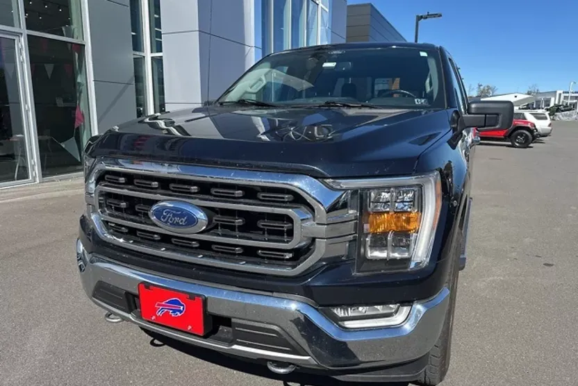2021 Ford F-150 XL photo 1