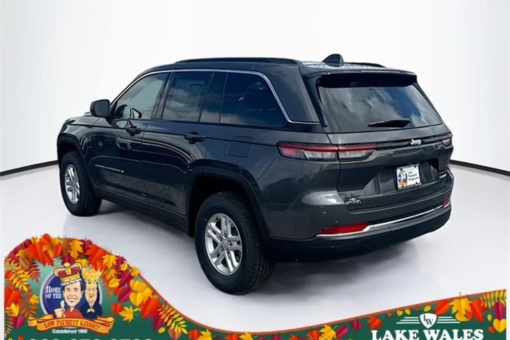 2025 Jeep Grand Cherokee Laredo photo 1