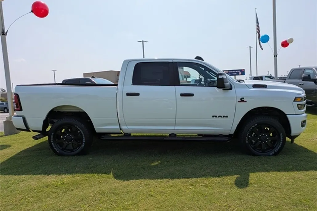 2025 Ram 3500 Big Horn photo 1