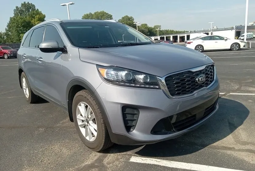 2020 Kia Sorento LX S photo 1