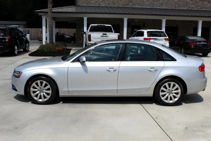 2014 Audi A4 Premium photo 1