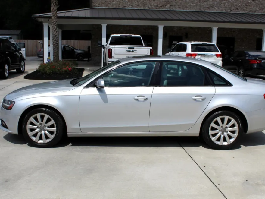 2014 Audi A4 Premium photo 1