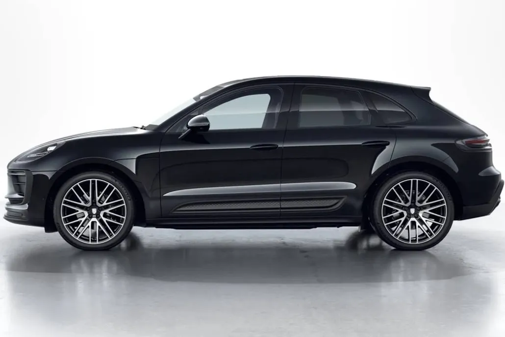 2026 Porsche Macan T photo 1