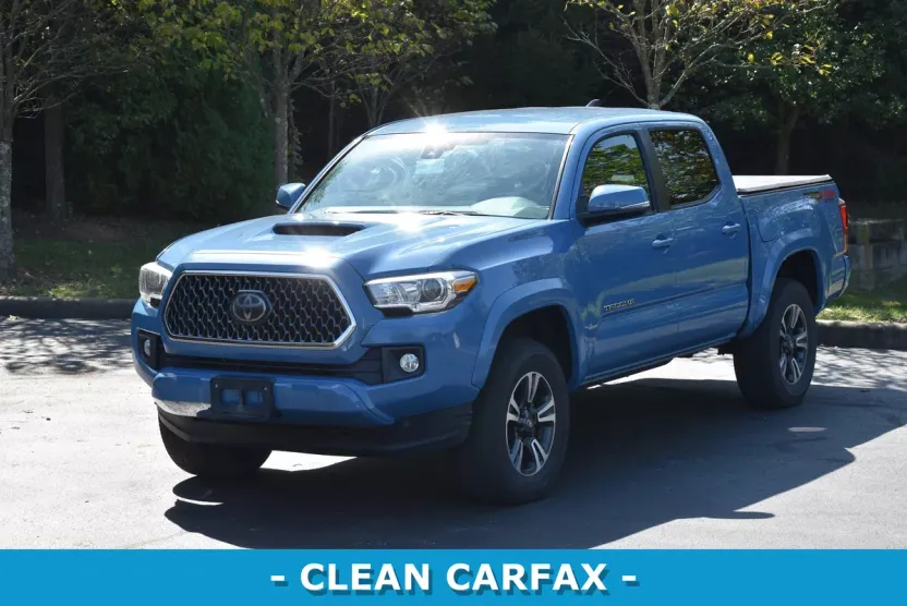 2019 Toyota Tacoma TRD Sport V6 photo 1