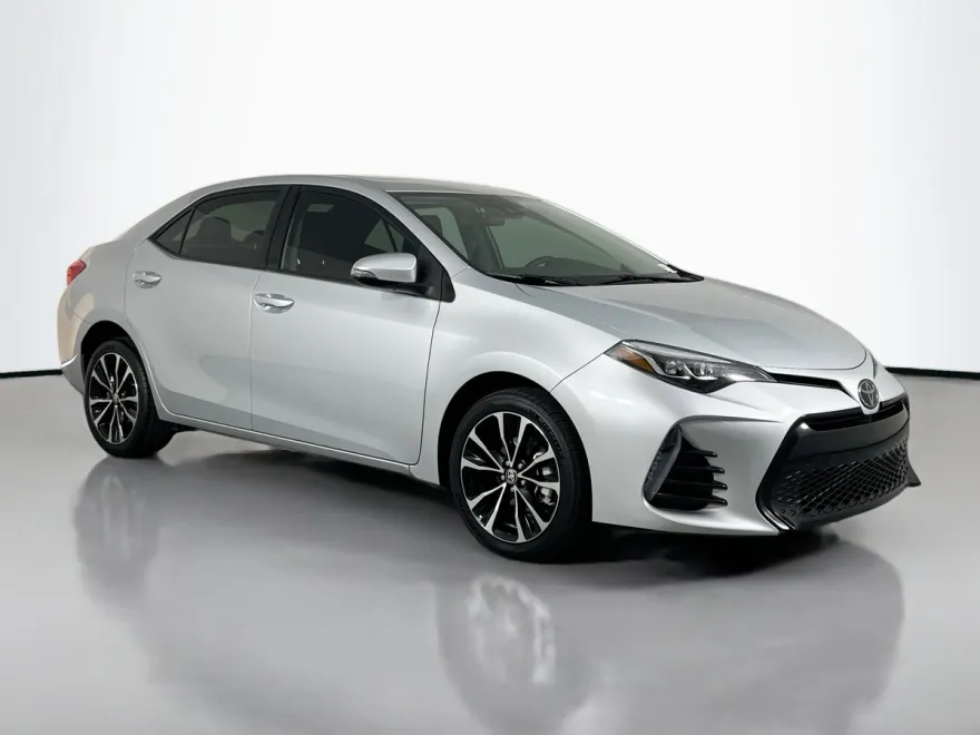 2018 Toyota Corolla L photo 1