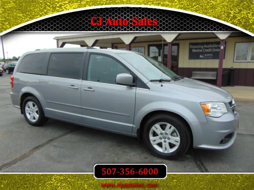 2013 Dodge Grand Caravan Crew photo 1