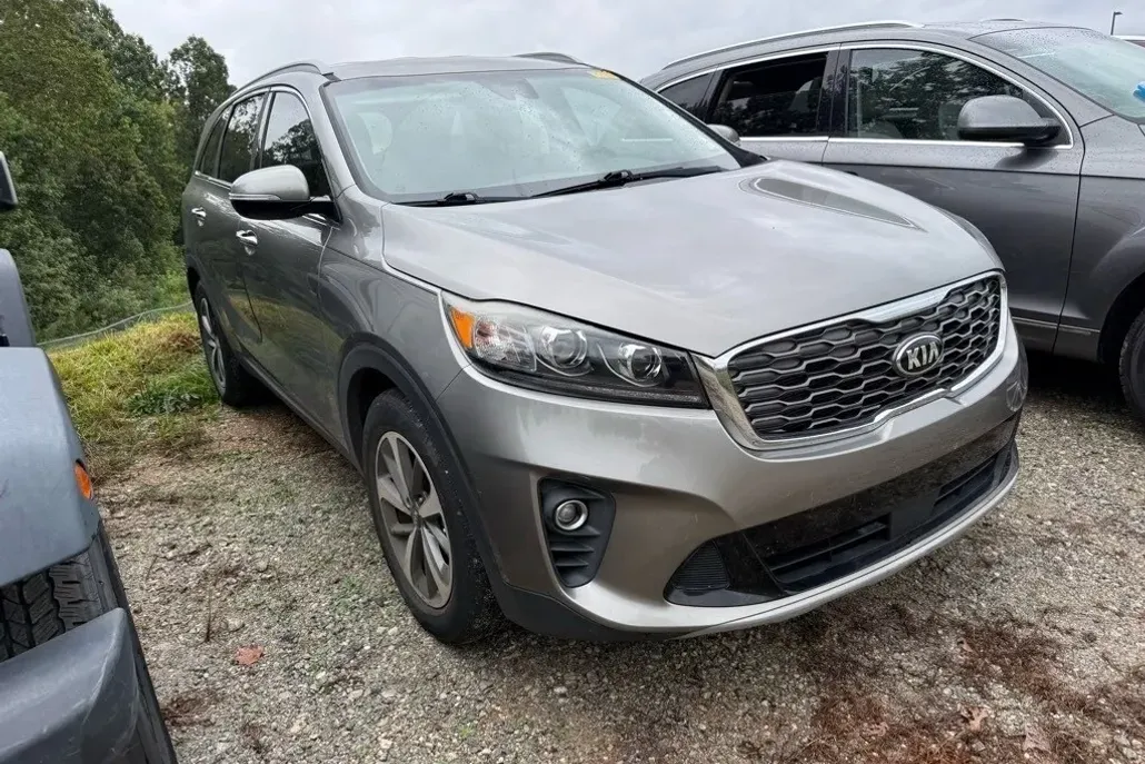 2019 Kia Sorento EX photo 1
