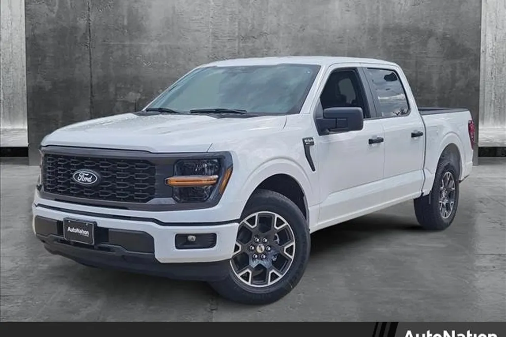 2025 Ford F-150 STX photo 1