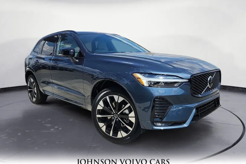2026 Volvo XC60 Plus B5 photo 1
