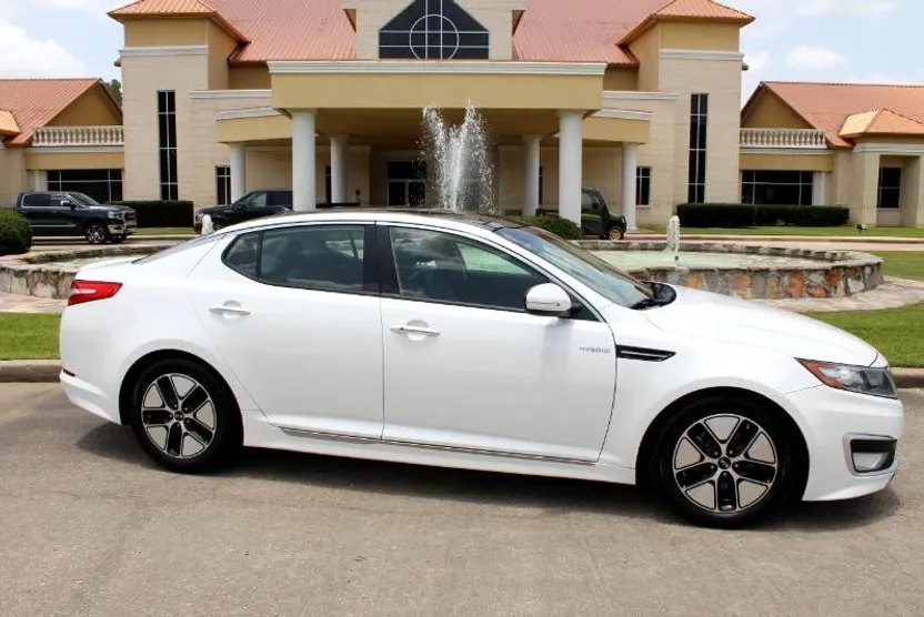 2013 Kia Optima Hybrid EX photo 1