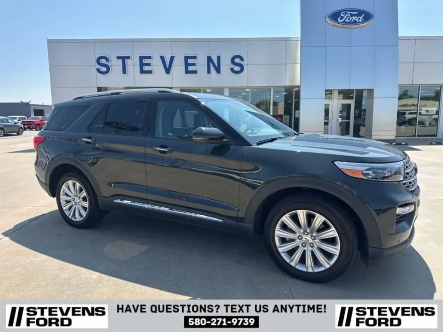 2022 Ford Explorer Limited photo 1