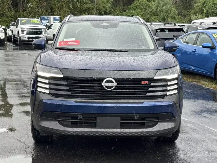 2025 Nissan Kicks SR photo 1
