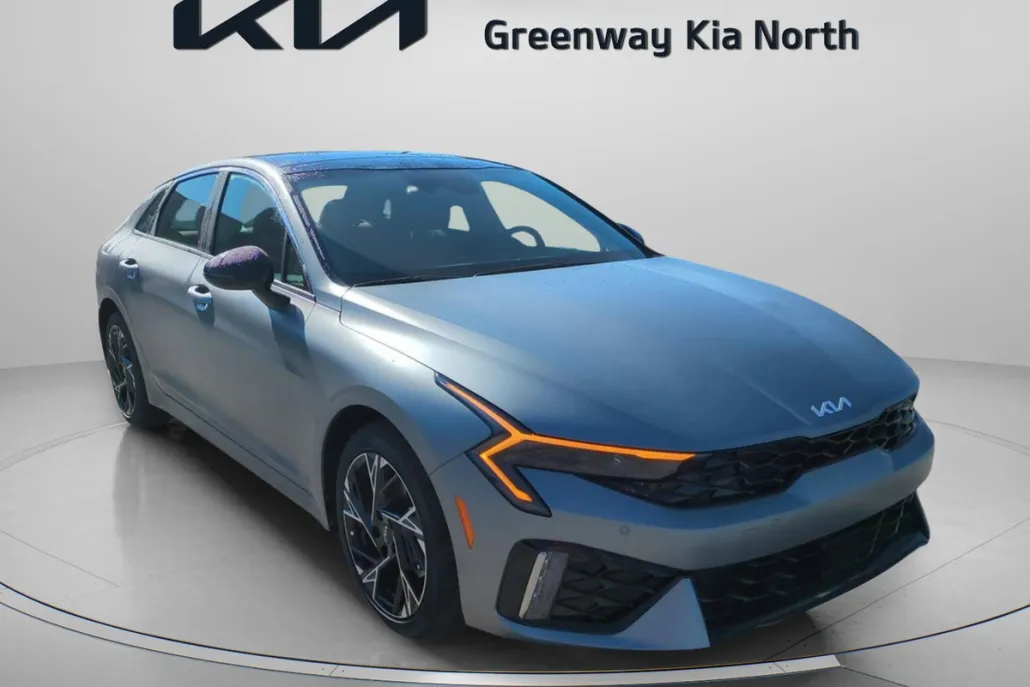 2025 Kia K5 GT-Line photo 1