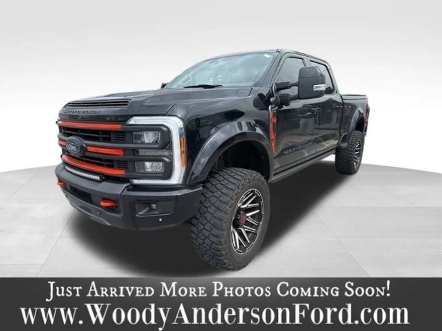 2023 Ford F-250 Lariat photo 1
