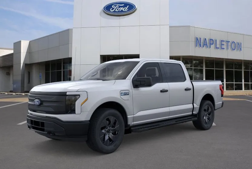 2025 Ford F-150 Lightning photo 1