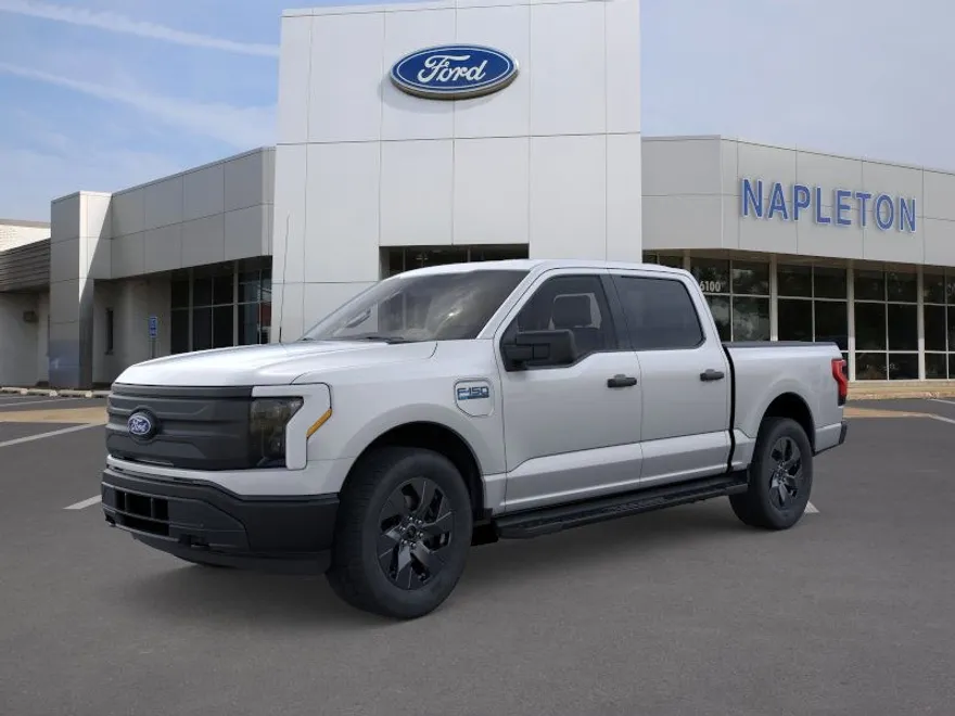 2025 Ford F-150 Lightning photo 1
