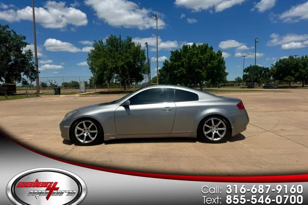 2004 Infiniti G35 Coupe photo 1