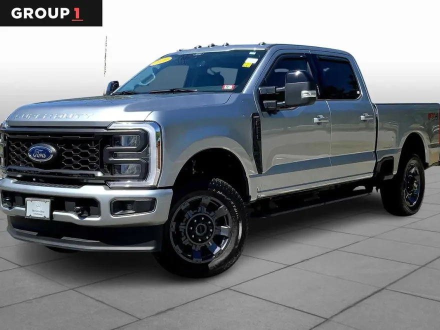 2024 Ford F-250 Lariat photo 1