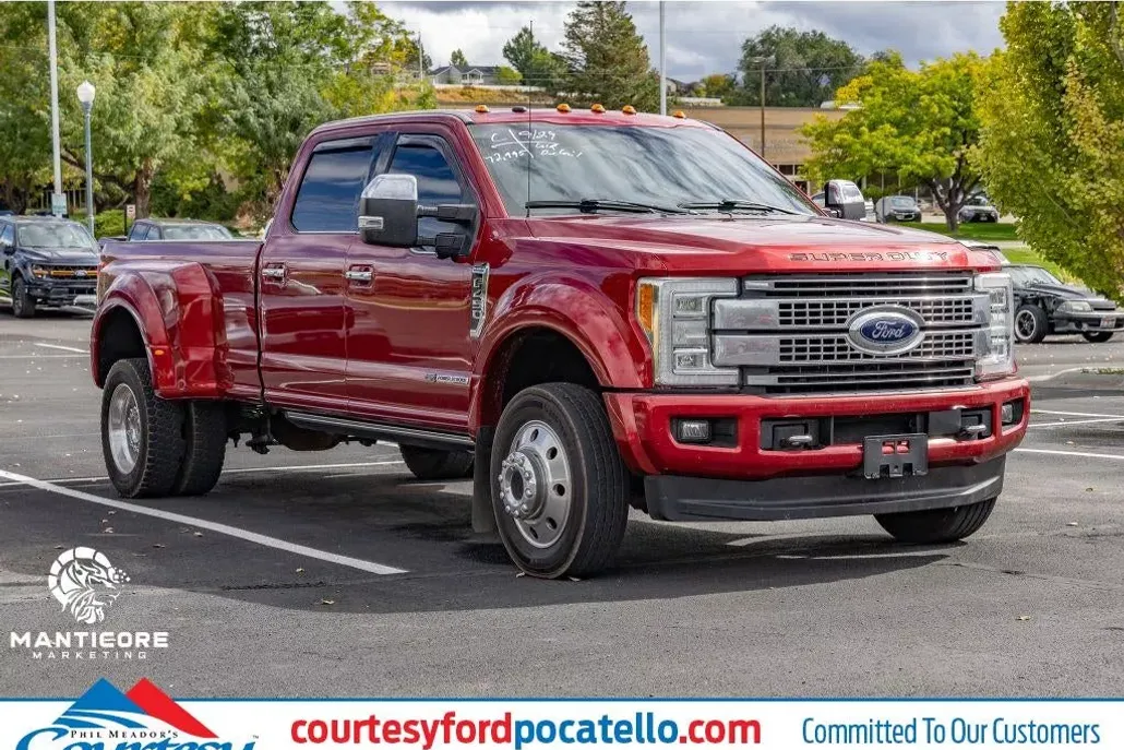 2018 Ford F-450 Platinum photo 1
