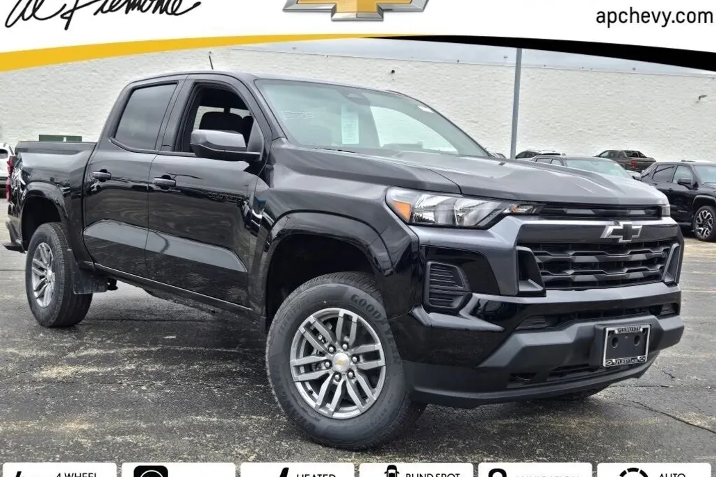 2025 Chevrolet Colorado Work Truck LT photo 1