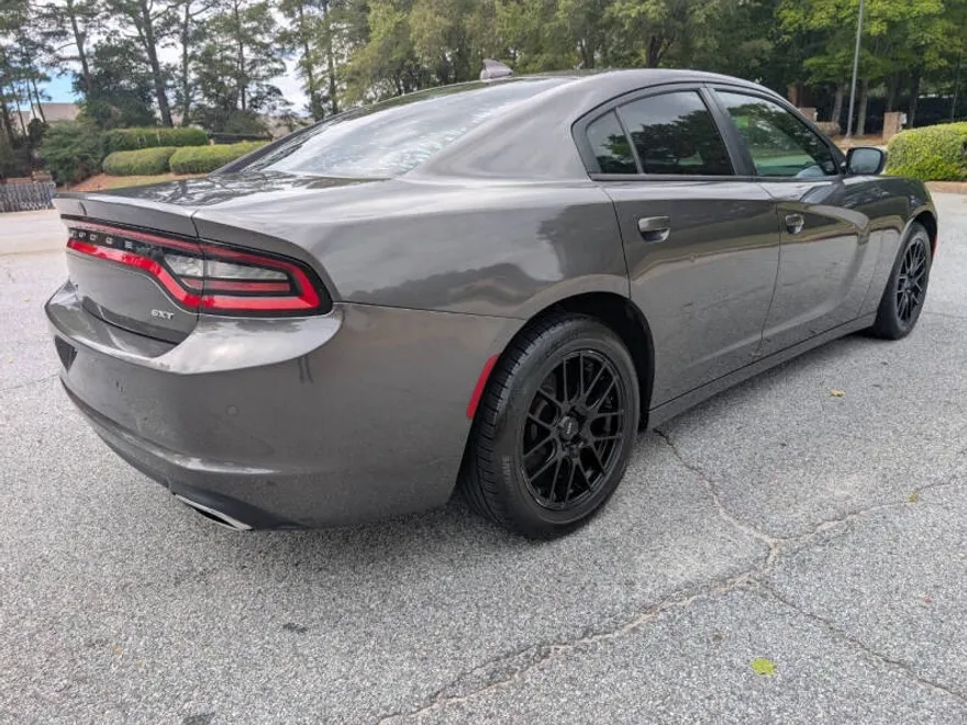 2018 Dodge Charger SXT Plus photo 1