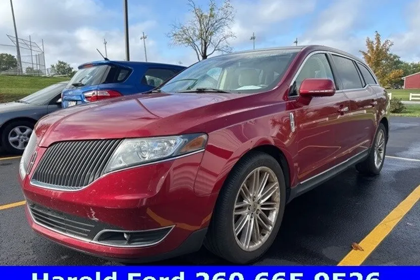 2014 Lincoln MKT EcoBoost photo 1