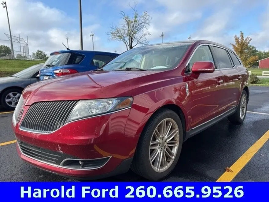 2014 Lincoln MKT EcoBoost photo 1