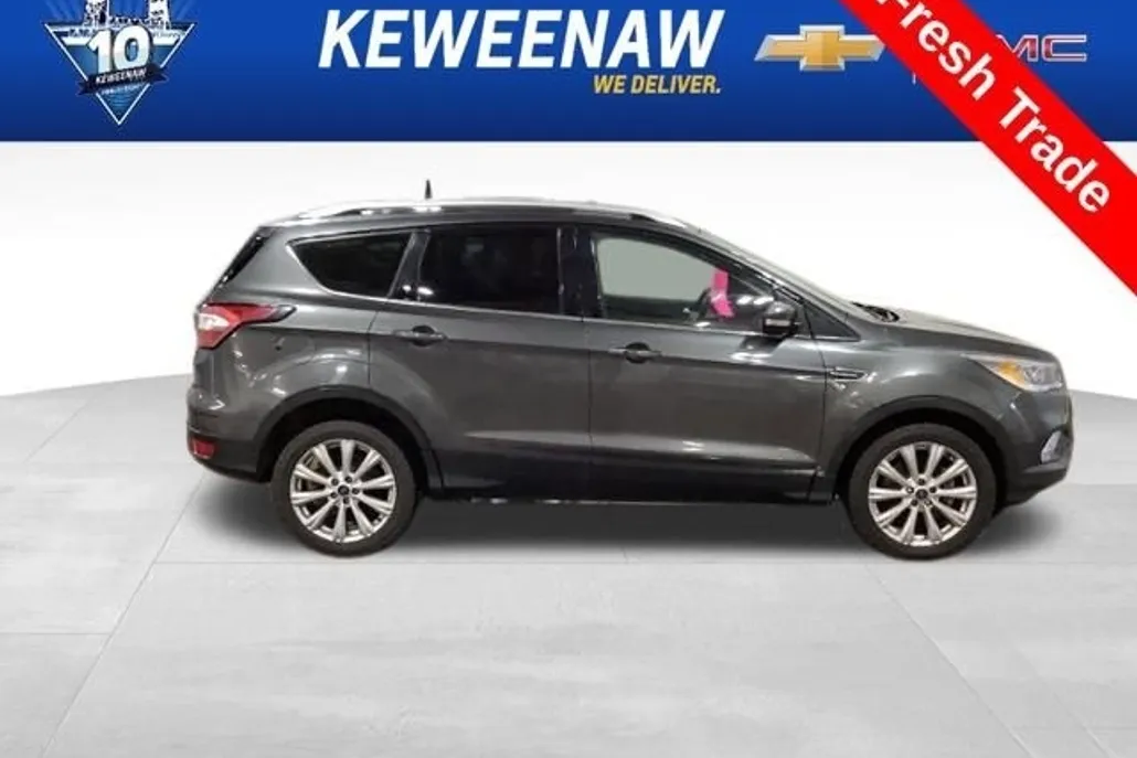 2017 Ford Escape Titanium photo 1